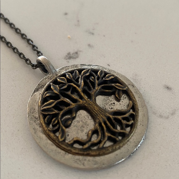 JEWEL KADE Tree of Life pendant (18” delicate chain) - Picture 3 of 7
